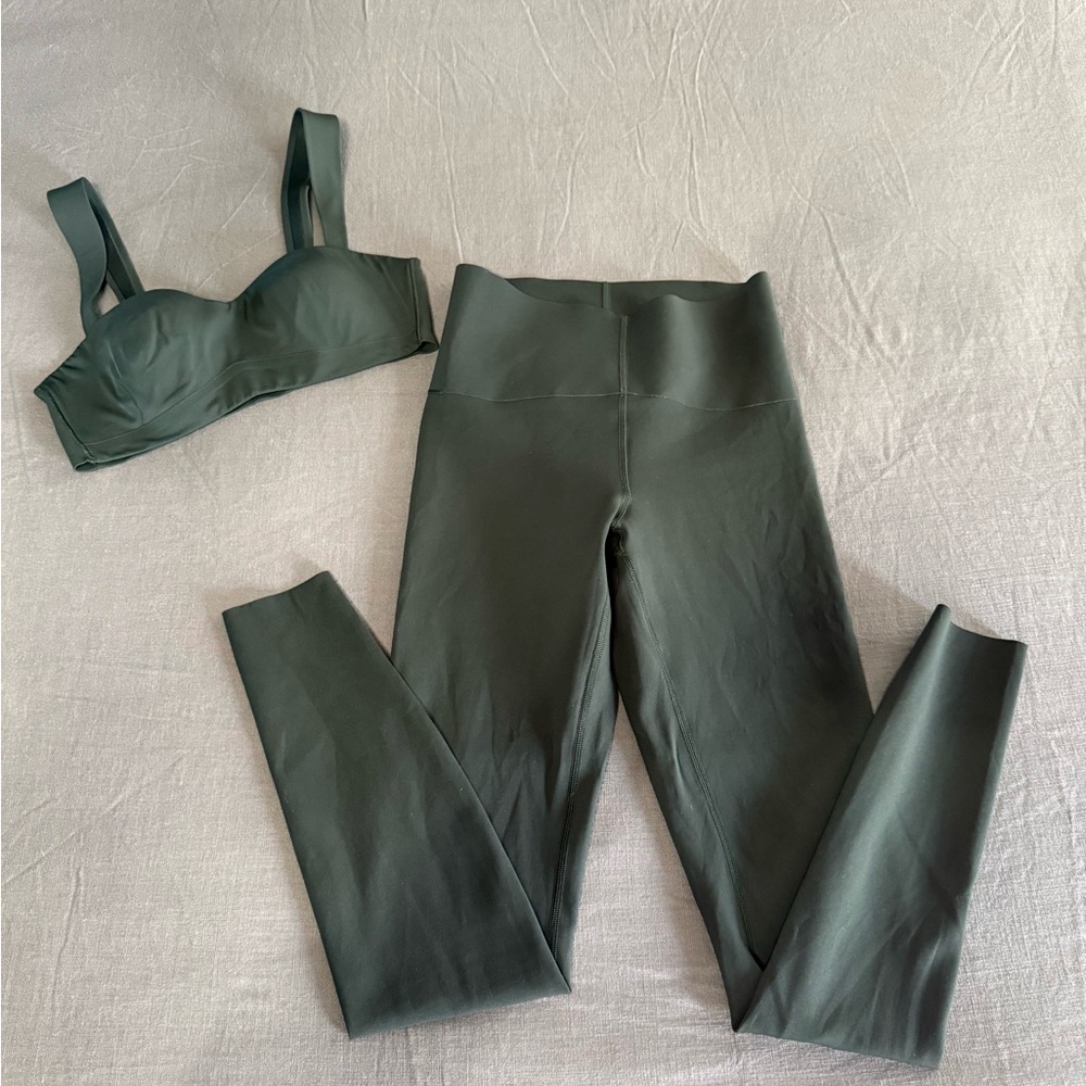 lululemon Rainforest Green Glow Up SHR Tight 28” sz 6 + Sweetheart Bra A/B Cup S